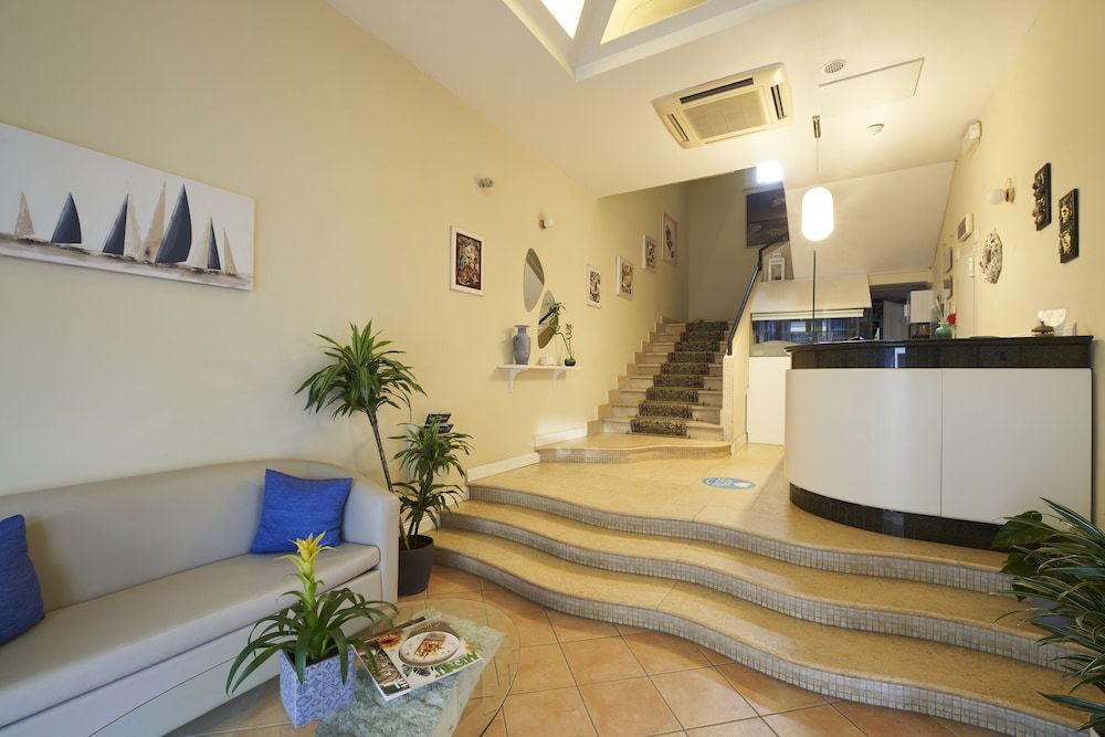 Hotel Estate 2
