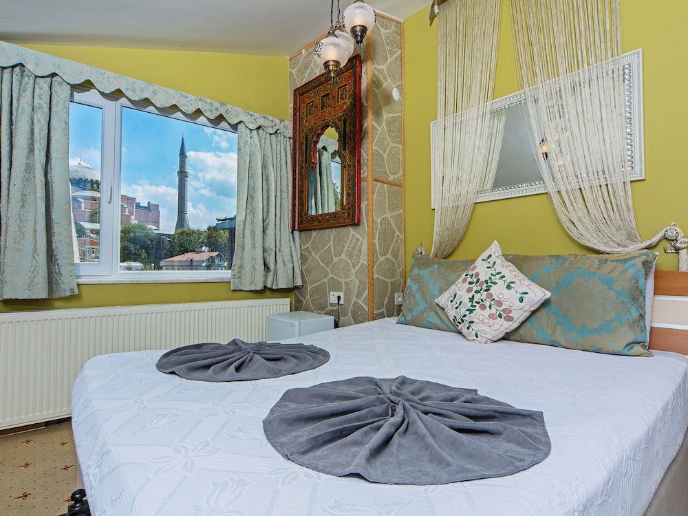 Modern Sultan Hotel 1