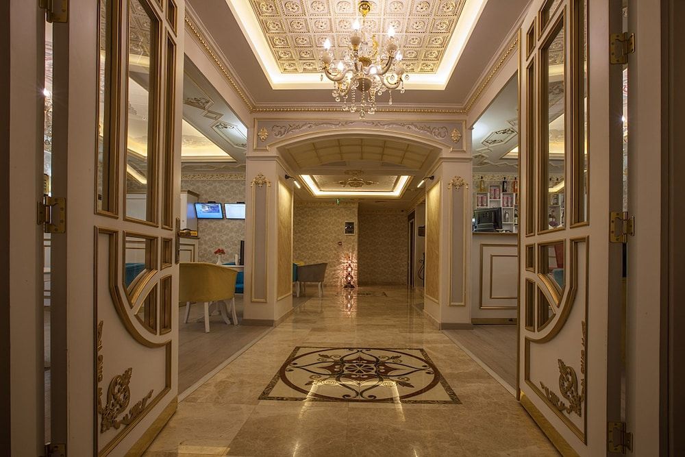 Empire Suite Hotel 2