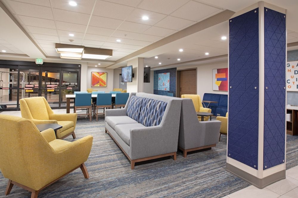 Holiday Inn Express & Suites GRAND JUNCTION by IHG 2