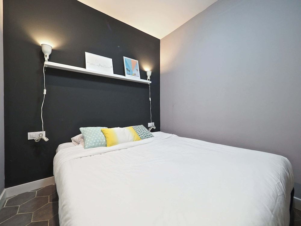 Torrassa Cozy Apartment by Olala Homes 2