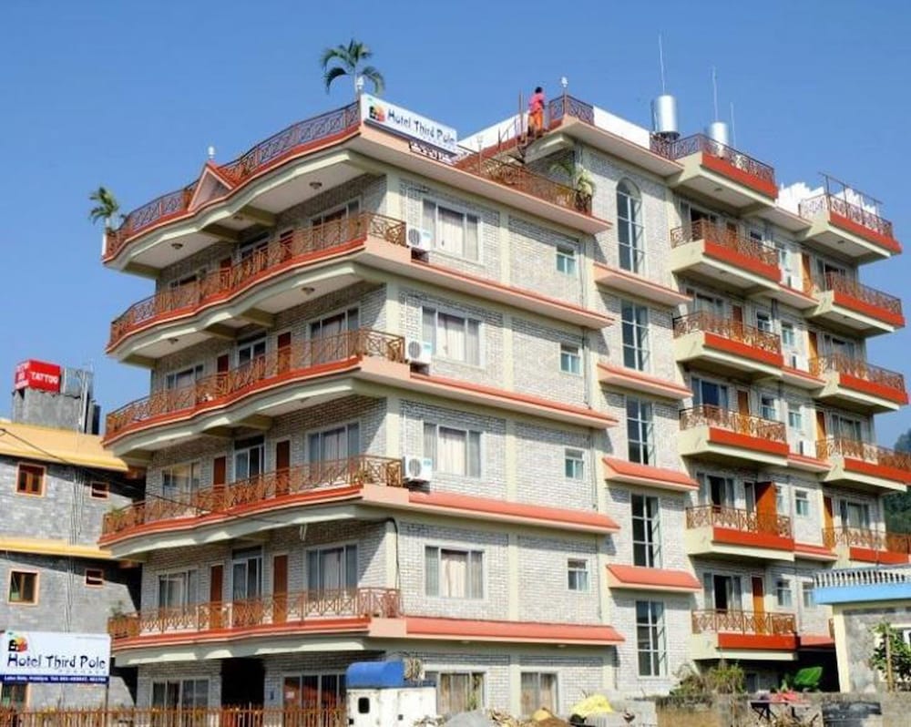 Hotel Third Pole 1