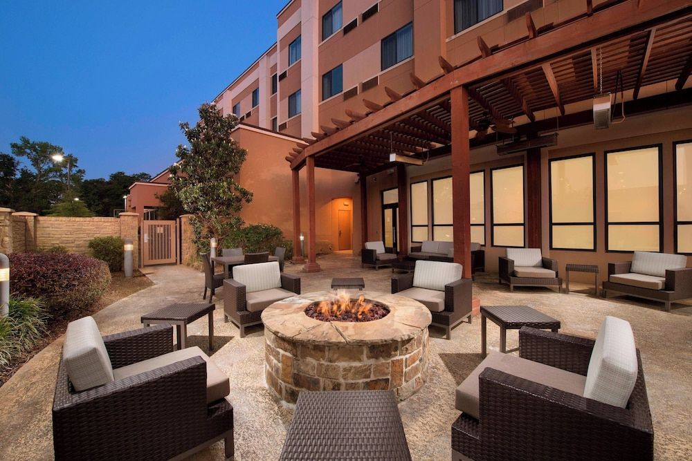 Courtyard by Marriott Tyler 1