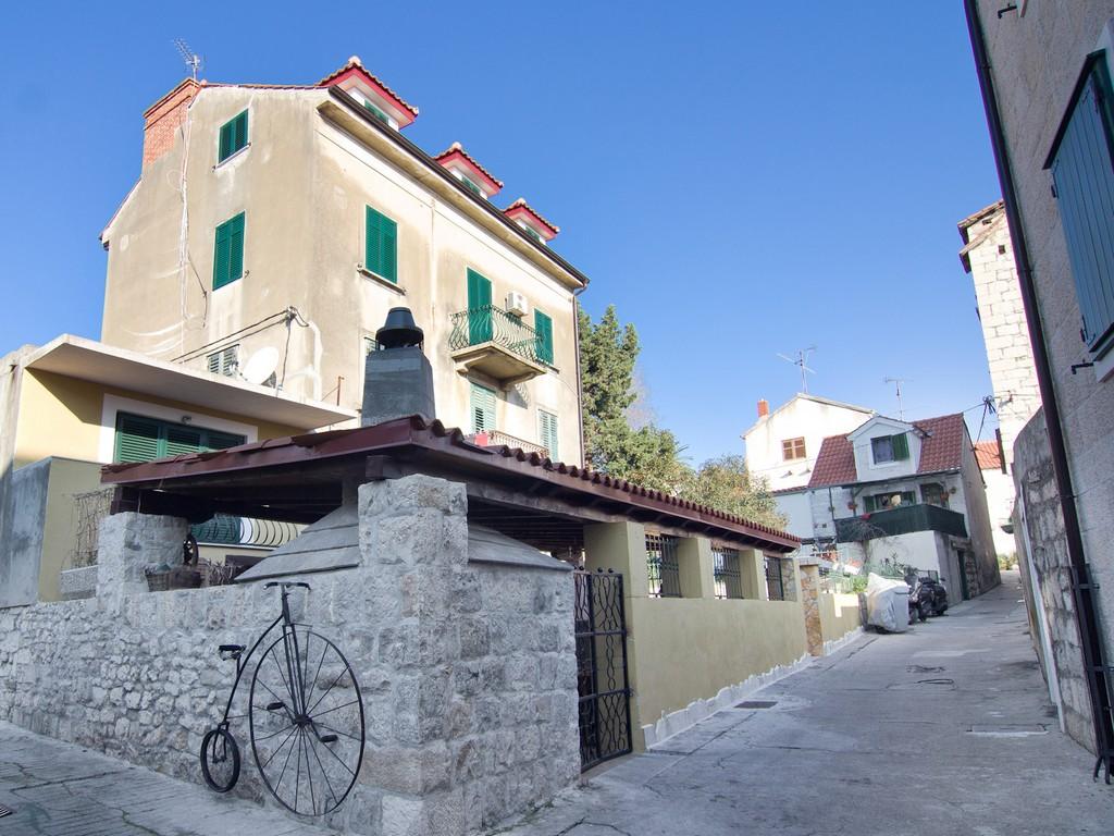 Apartments Sanda 1