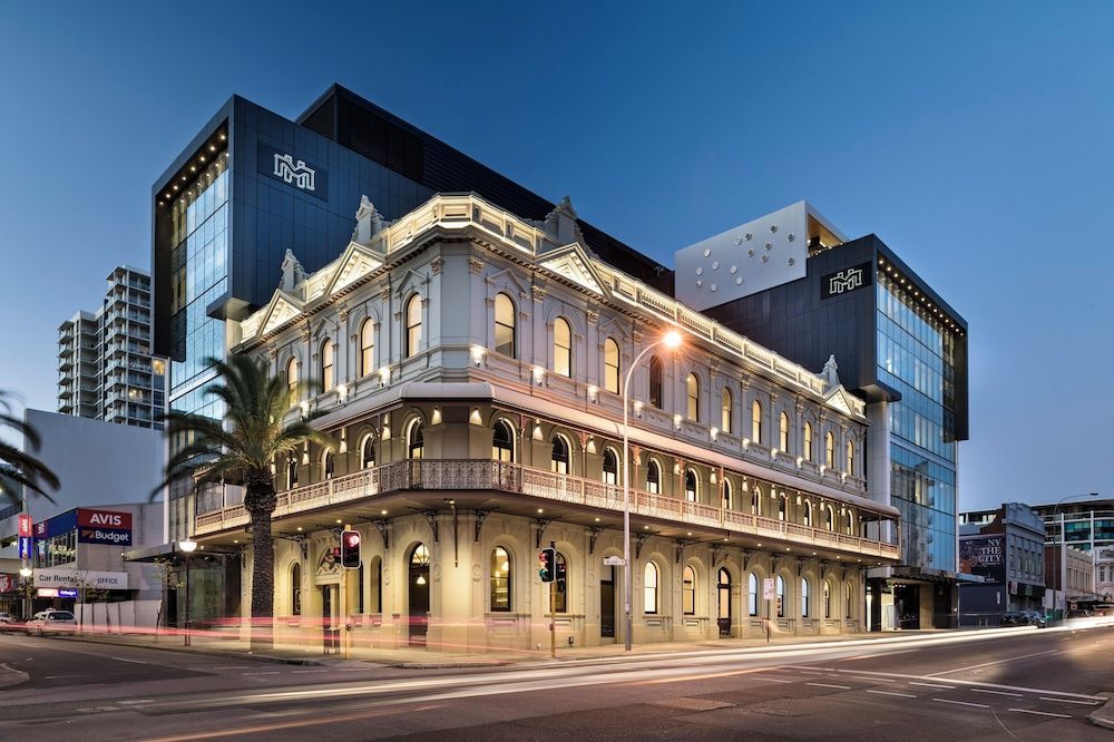 The Melbourne Hotel 1