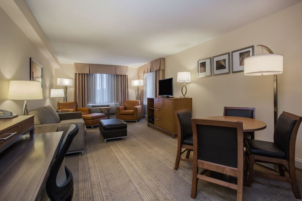 Holiday Inn SARATOGA SPRINGS by IHG 2
