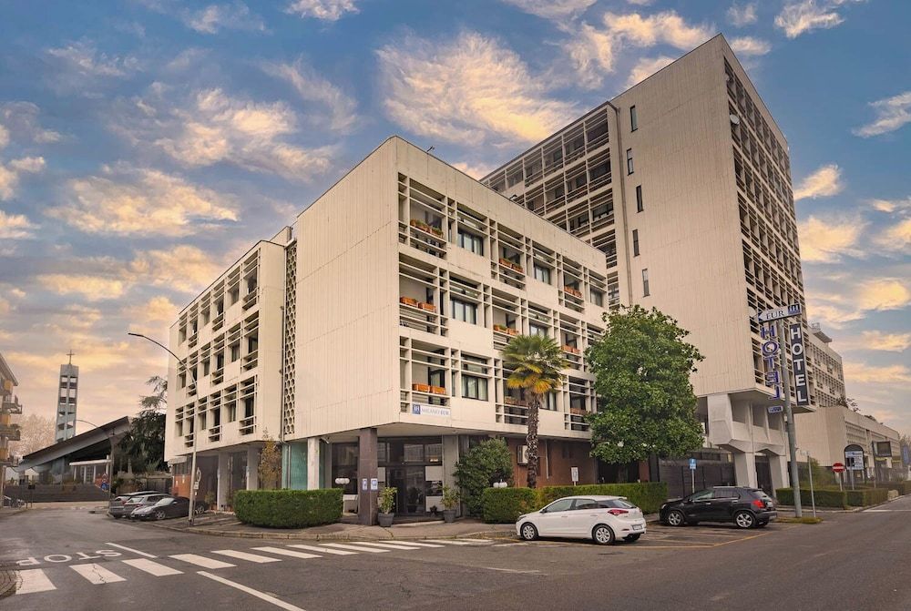 iH Hotels Milano Eur - Trezzano sul Naviglio 1