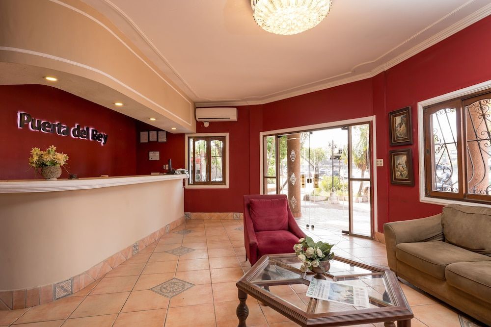 Hotel Puerta del Rey 1