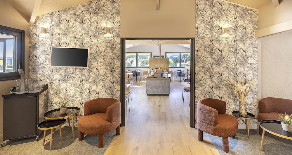 Sure Hotel by Best Western Nimes Est 2