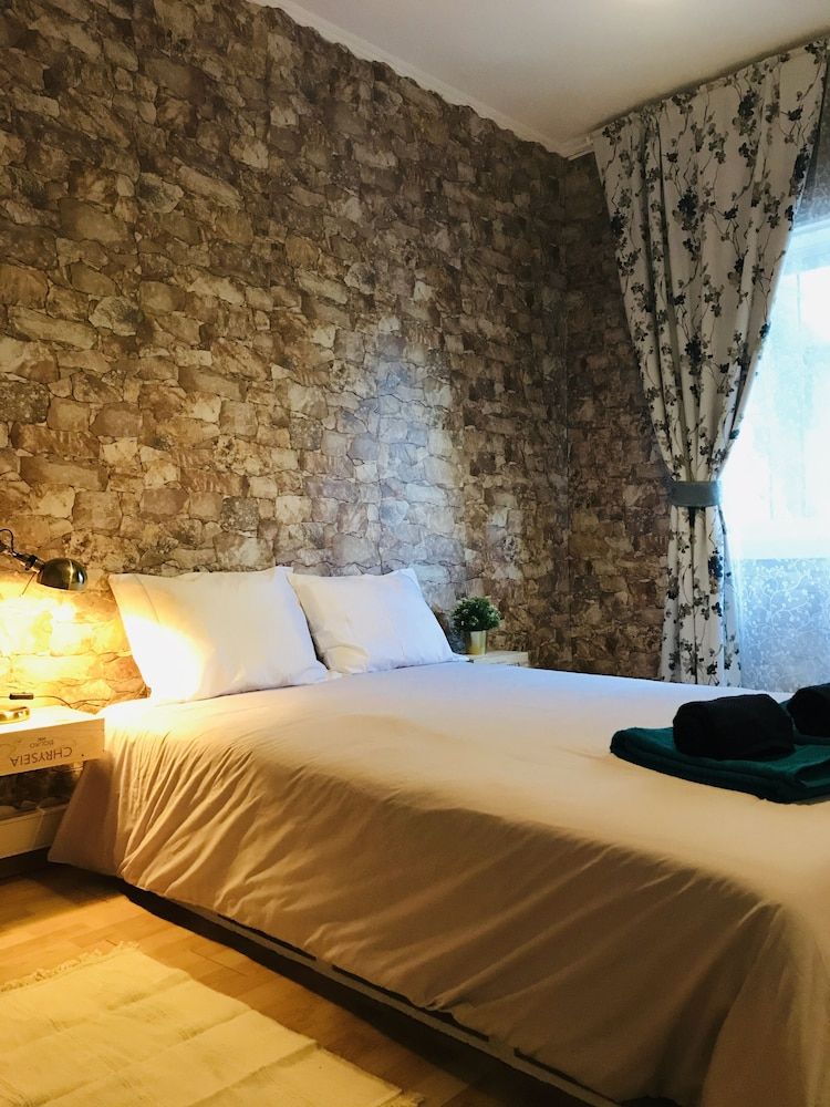 Wine Inn Cascais Guesthouse 1