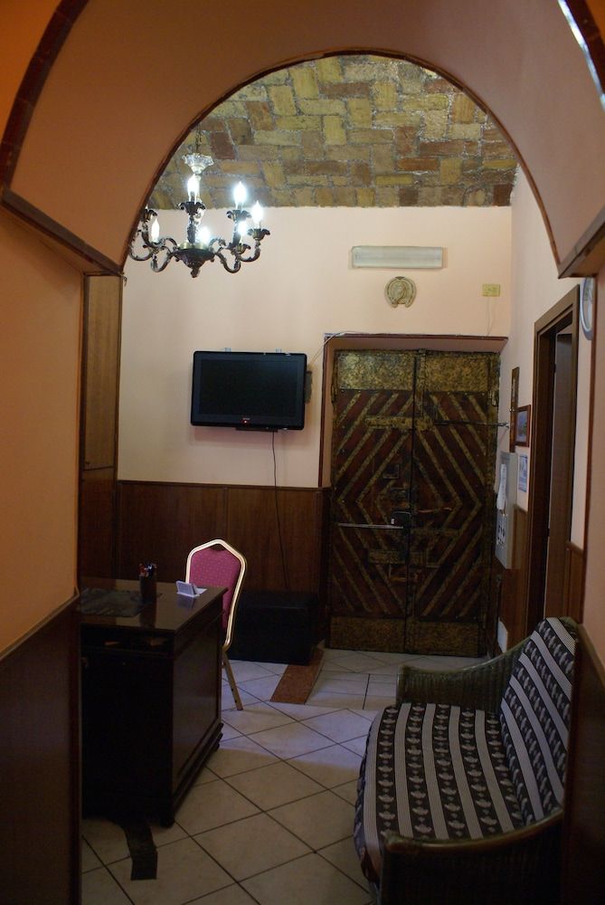 Hotel Farini 2