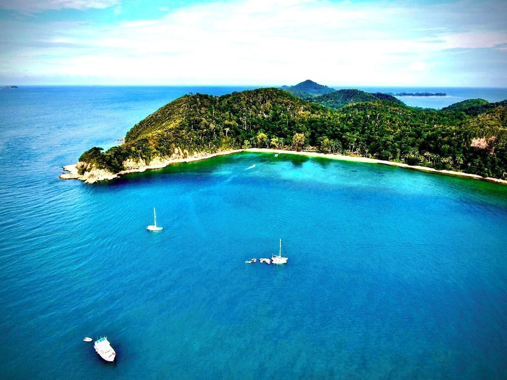 Rimba Resort - Dive Centre & Spa 1