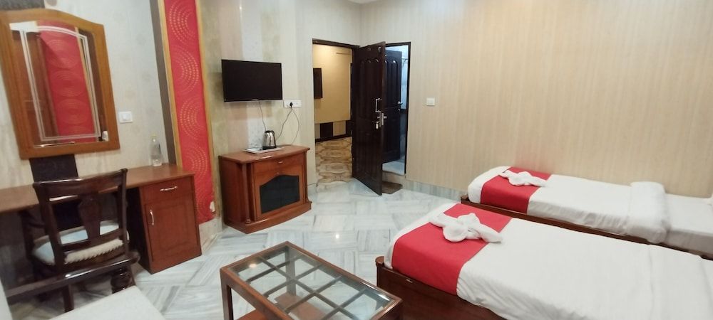 HOTEL RIZ VARANASI 1