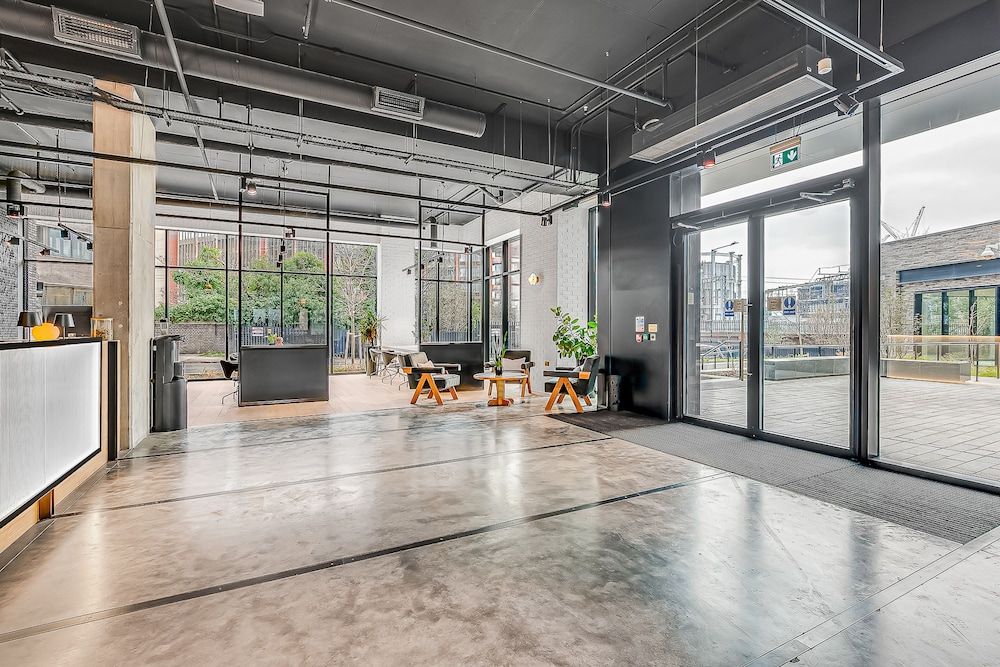 StayCozy Apartments in Kings Cross 2