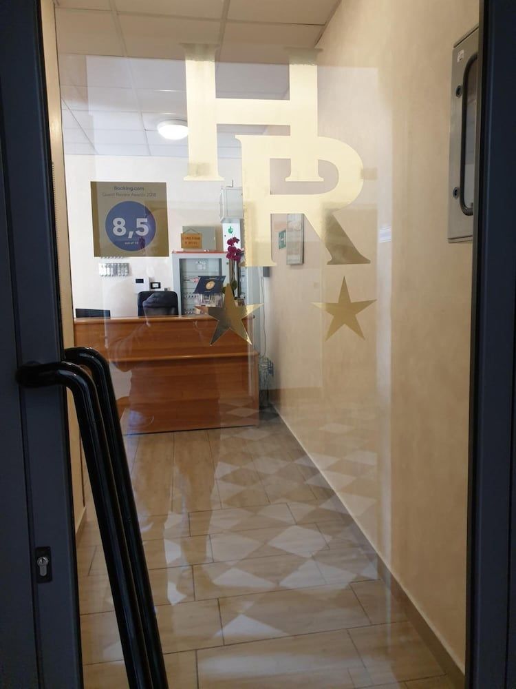Ricci Rooms 2