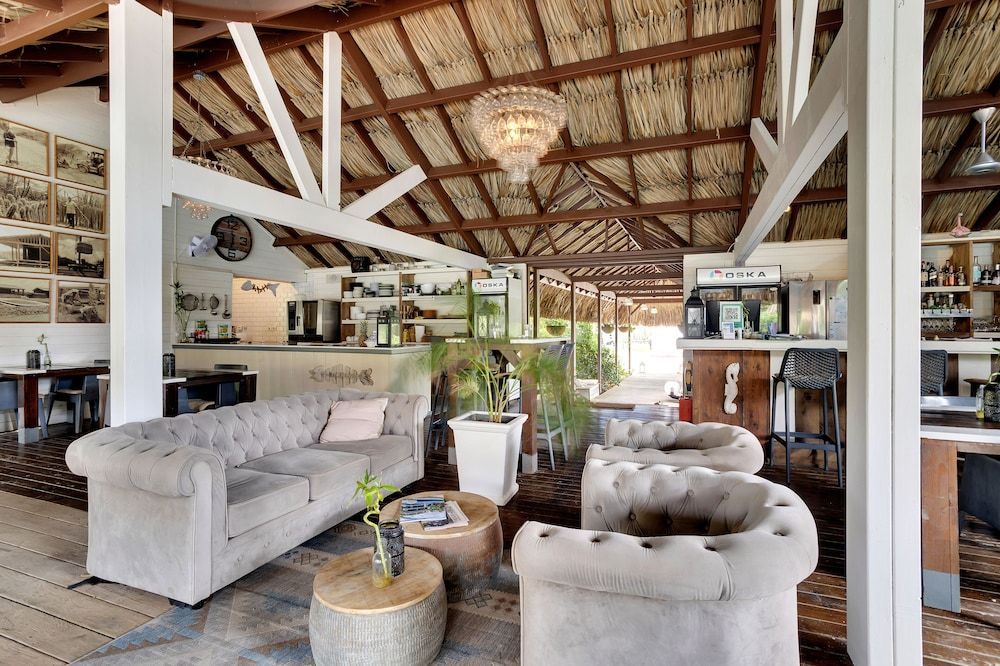 Red Palm Village 2
