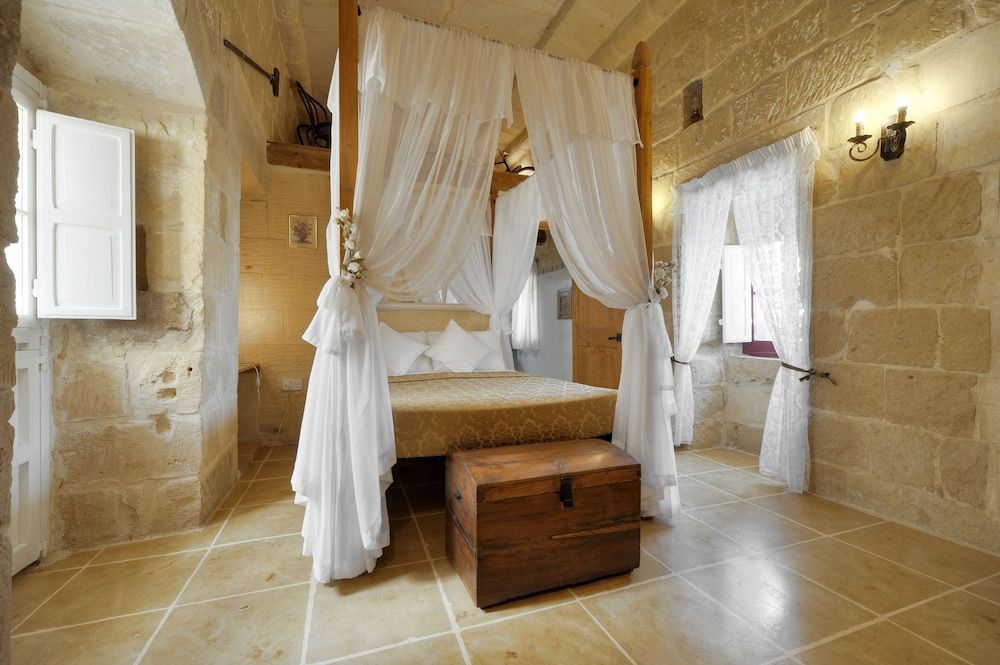 Tal-Barun Farmhouse 1