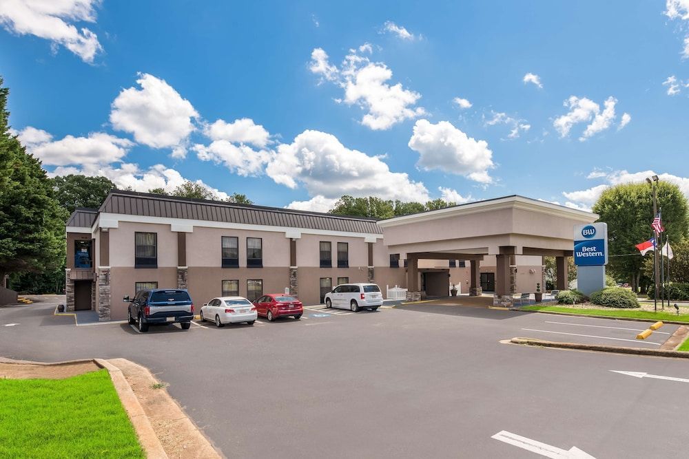 Best Western Albemarle Inn 1