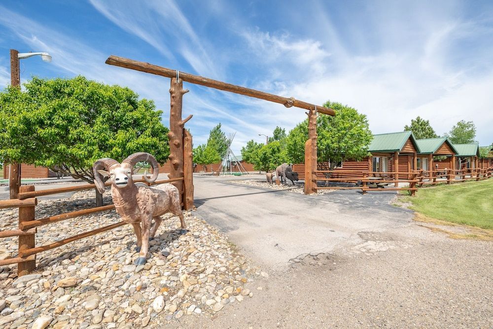 Badlands Frontier Cabins 1