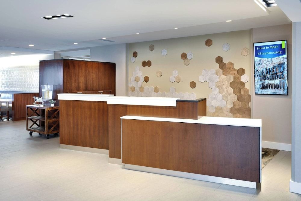 Fairfield Inn & Suites by Marriott Springfield North 2