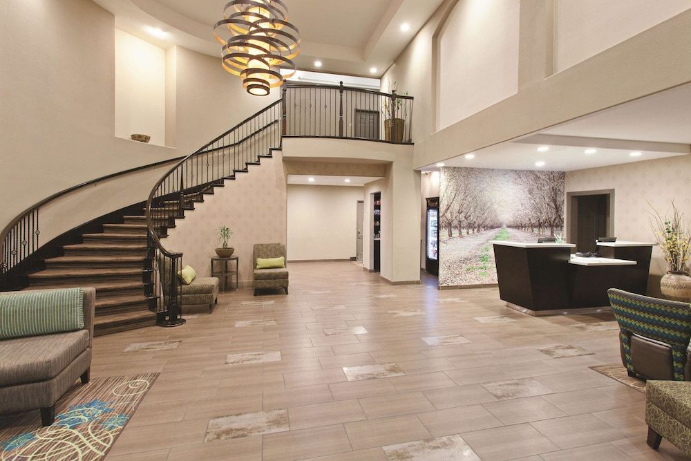 La Quinta by Wyndham Los Banos 2