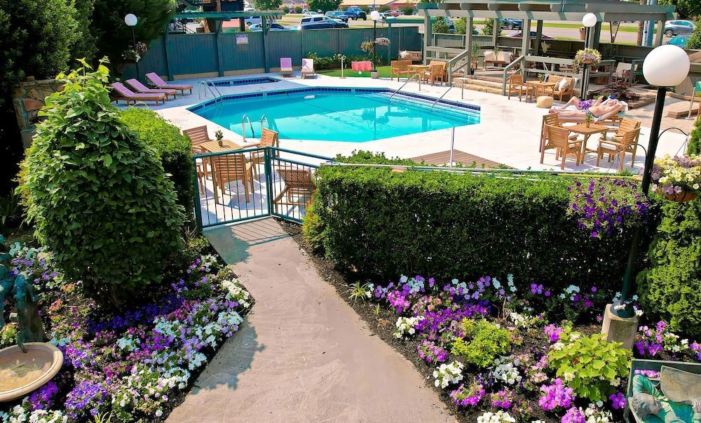 Arbors at Island Landing Hotel & Suites 1