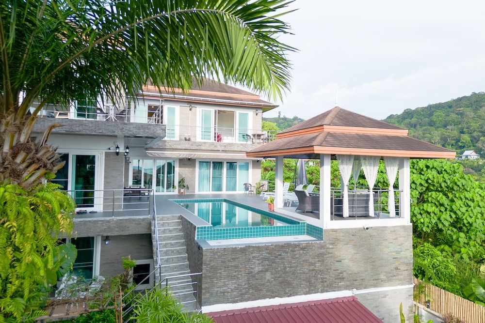 ฺBaan Waru seaview villa 1