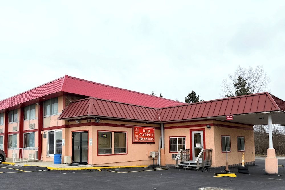 Red Carpet Inn & Suites Lima 1