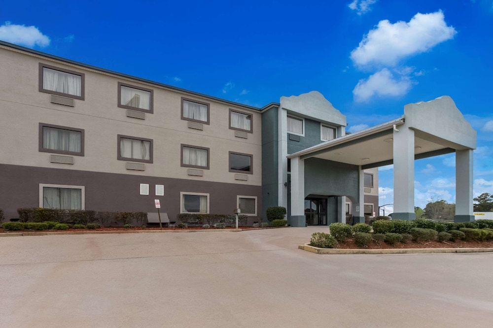 Quality Inn & Suites Pearl-Jackson 1