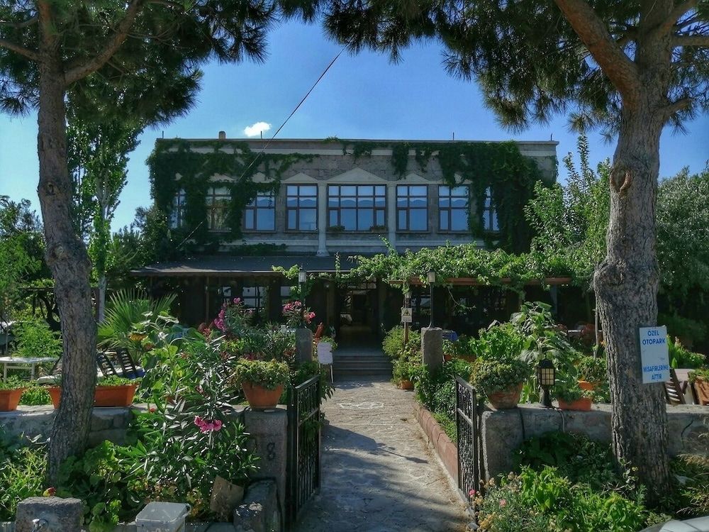 Assos Büyük Yıldızsaray Otel 1