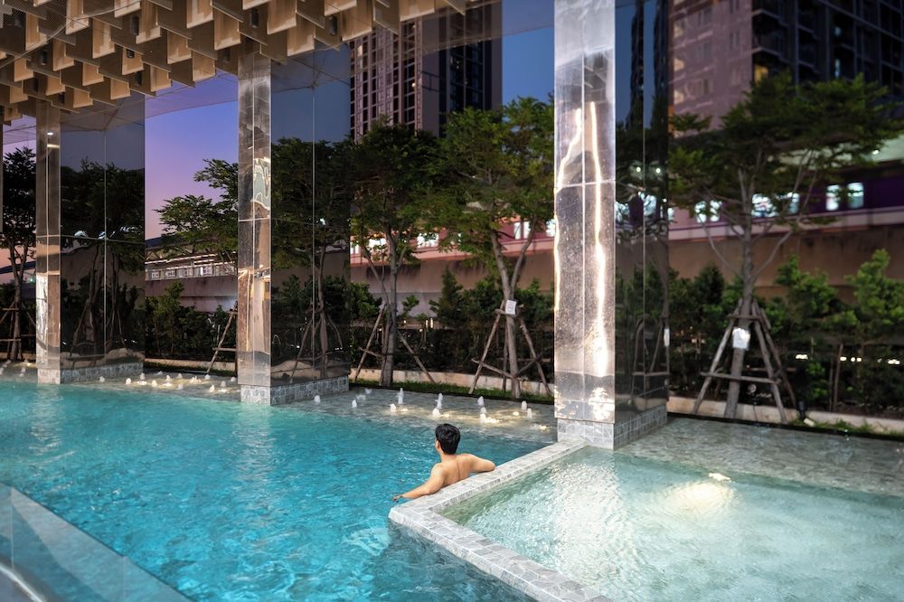 Oakwood Suites Tiwanon Bangkok 1