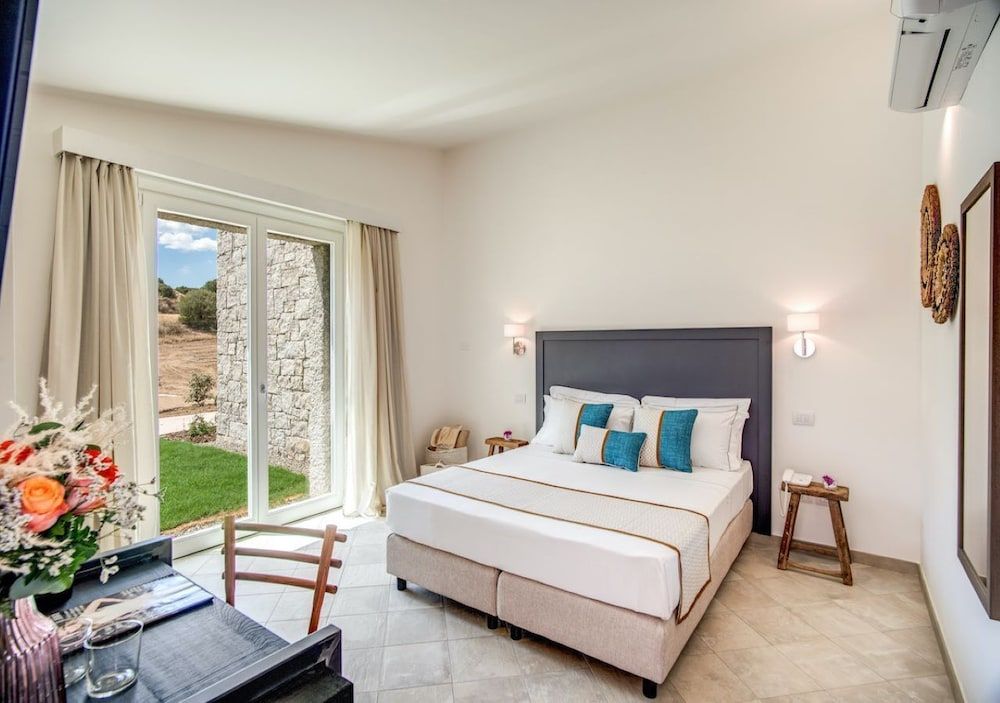 Cala Sinzias Resort 2
