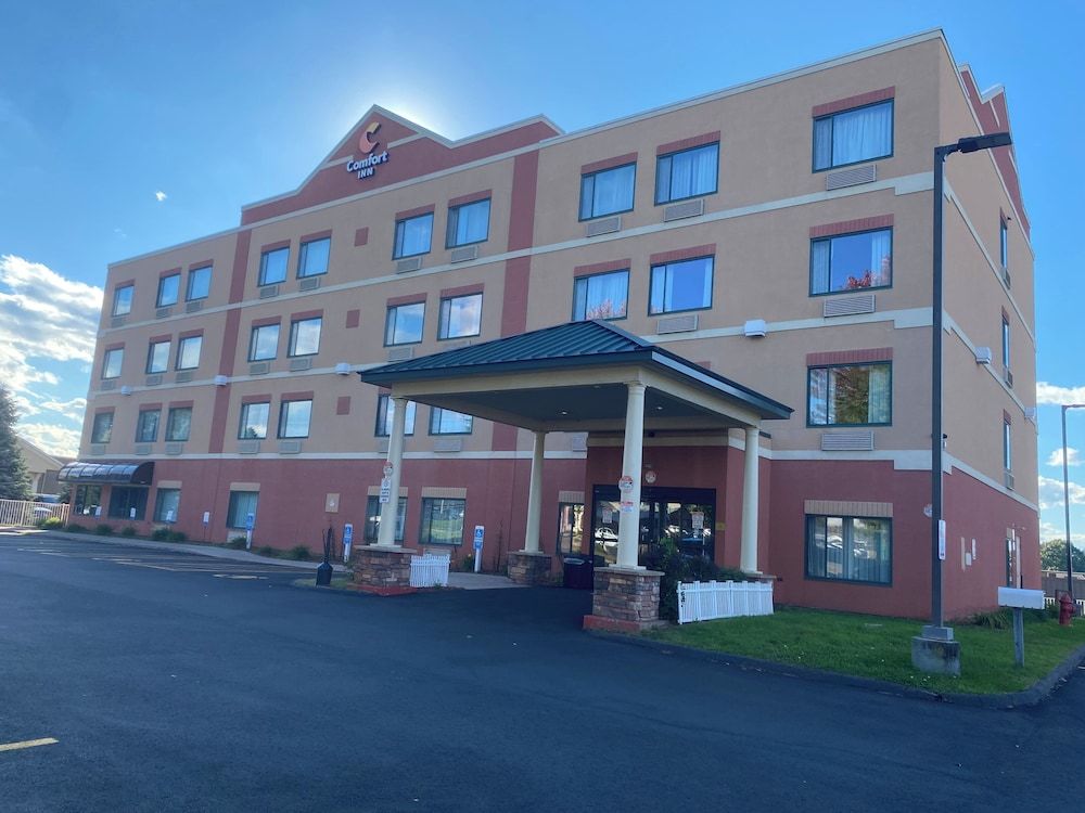 Comfort Inn East Windsor - Springfield 1