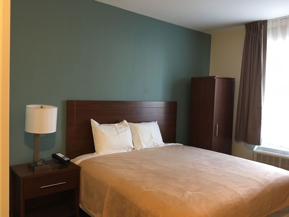 Magna Hotel 2