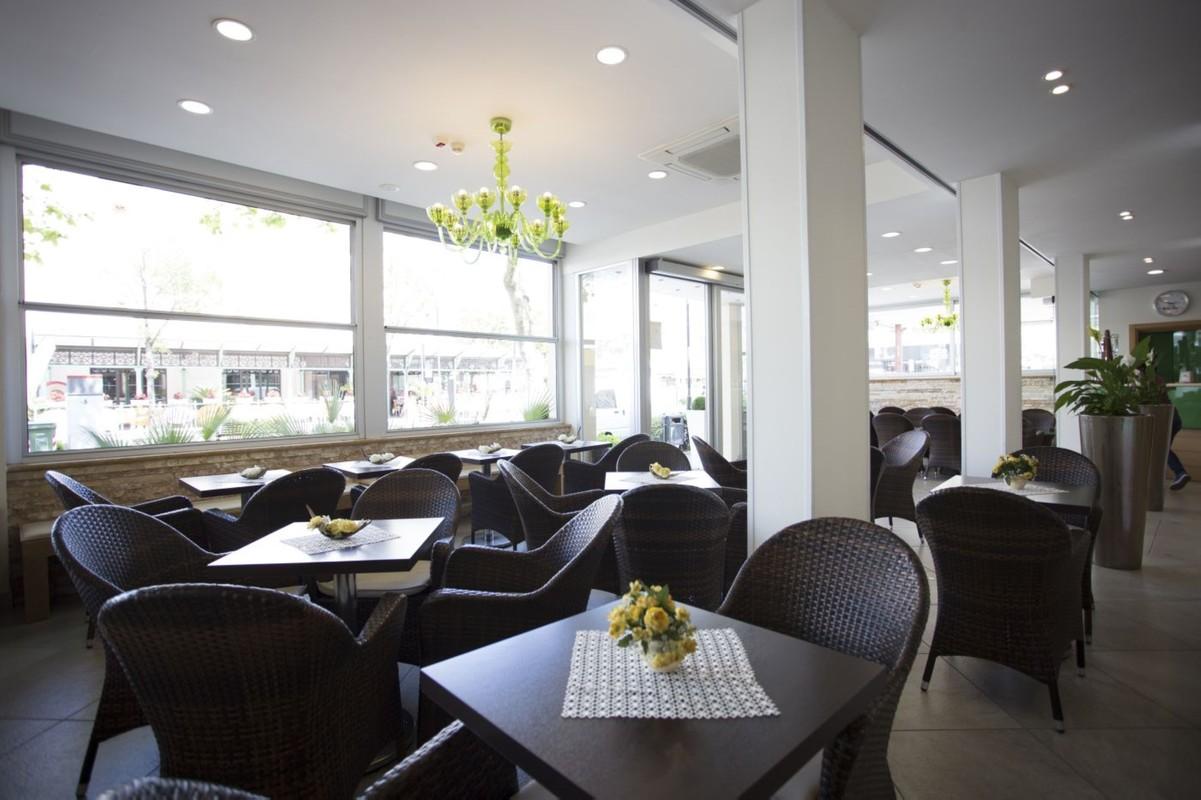 Hotel Desiree 1