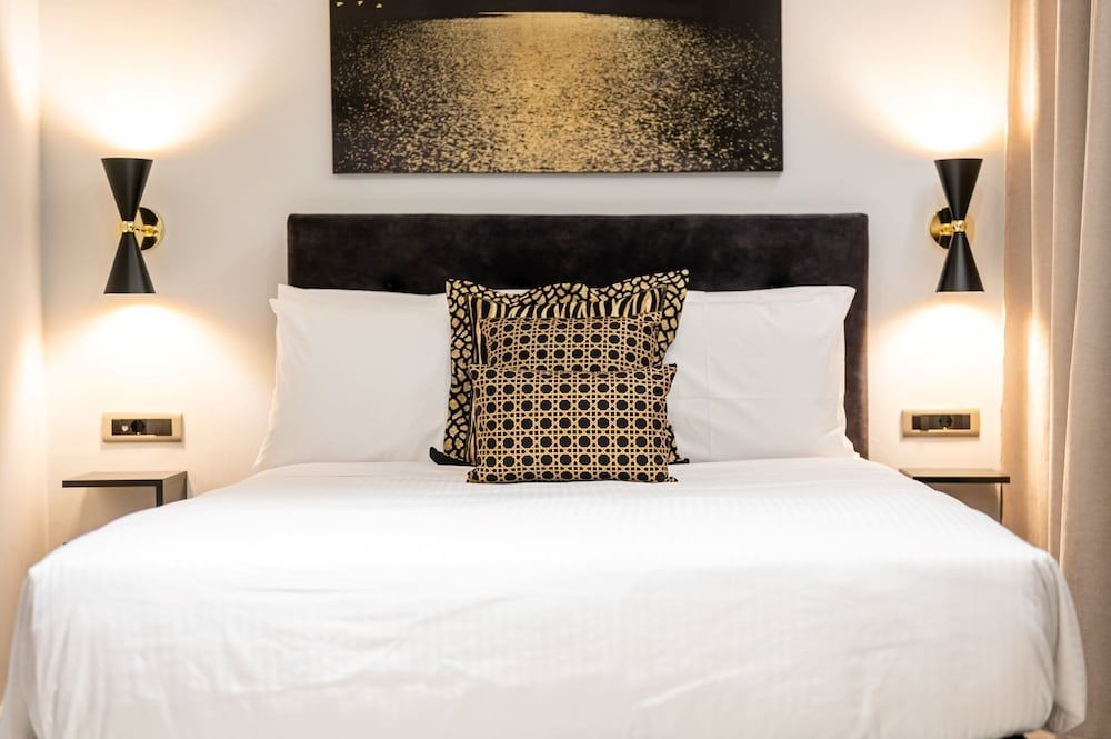 Royal Gold City Suites by Omilos Hotels 2