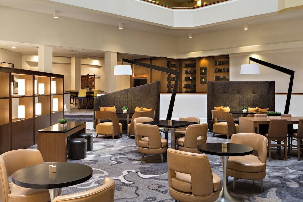 Houston Marriott South at Hobby Airport 1