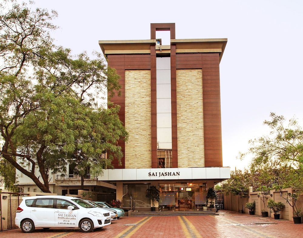Hotel Sai Jashan Shirdi - Where blessings & comfort meet 1