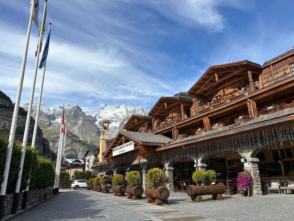 iH Hotels Courmayeur Mont Blanc 1