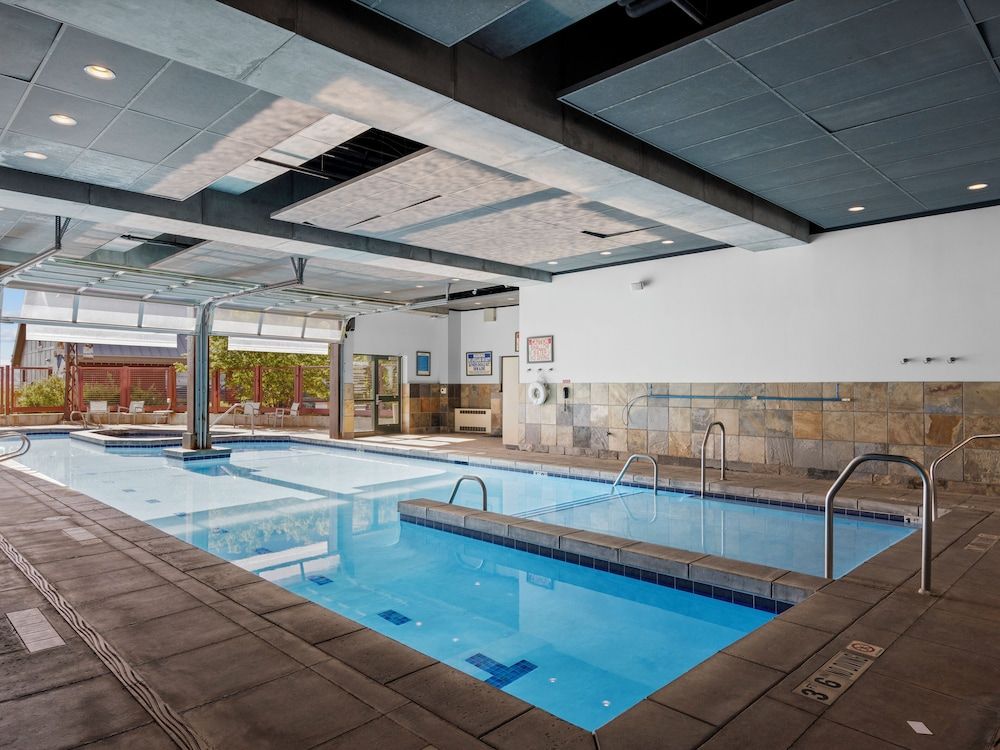 Newpark by All Seasons Resort Lodging 1