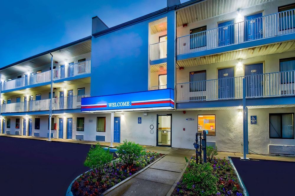 Motel 6-Warren, MI - Detroit East 1