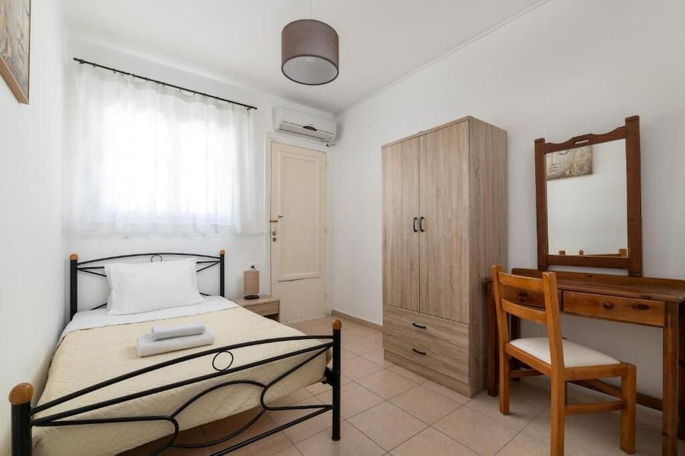 Amethyst Rooms 1