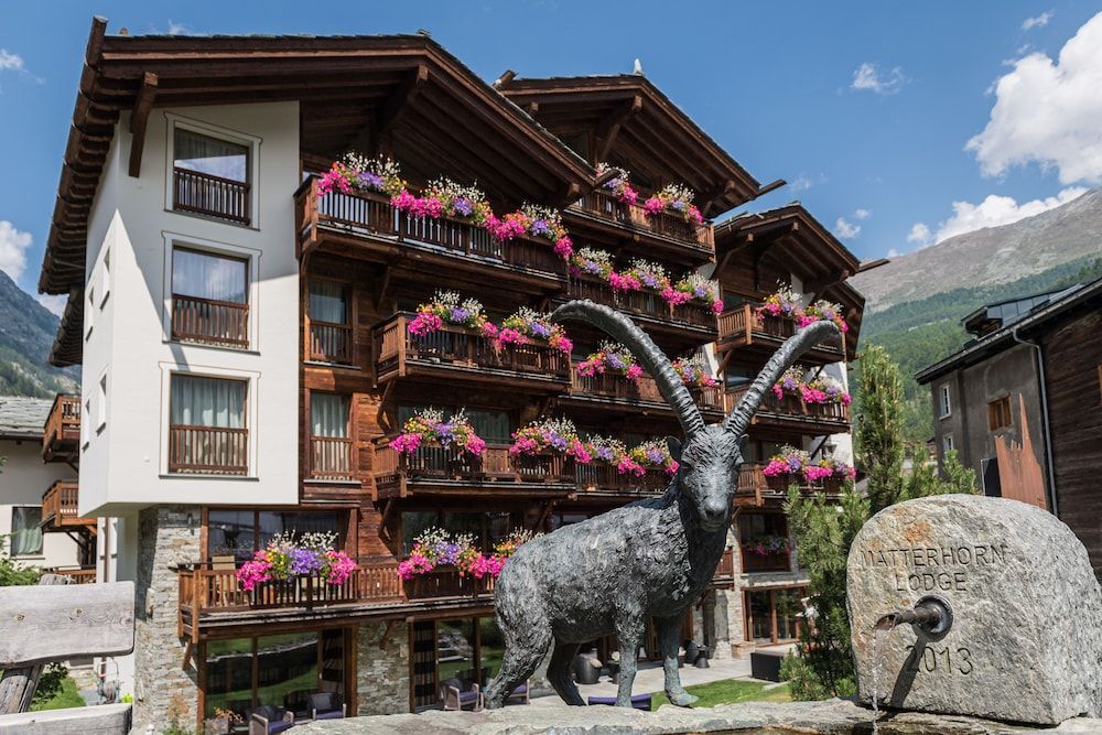 Matterhorn Lodge Boutique Hotel & Apartments 1