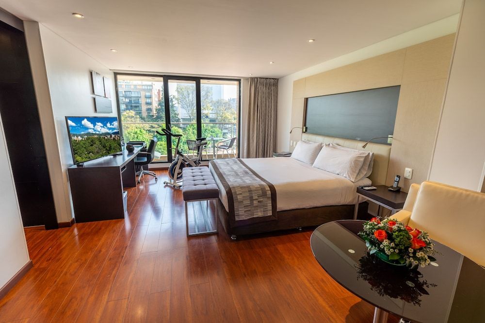 Jazz Apartments Luxury Suites 1