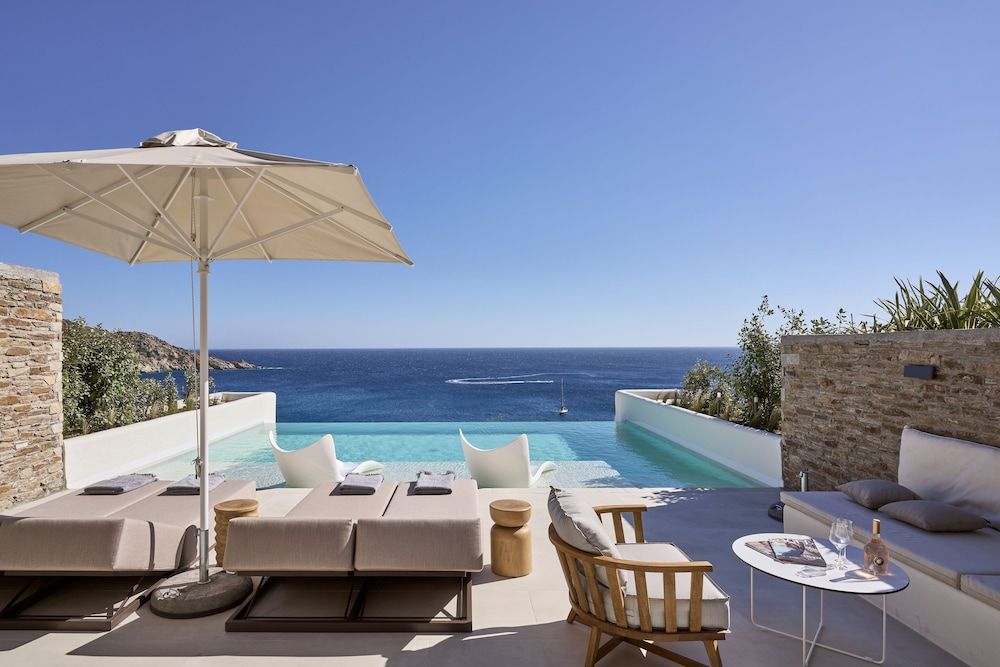 Ios Grand Pool Suites 1