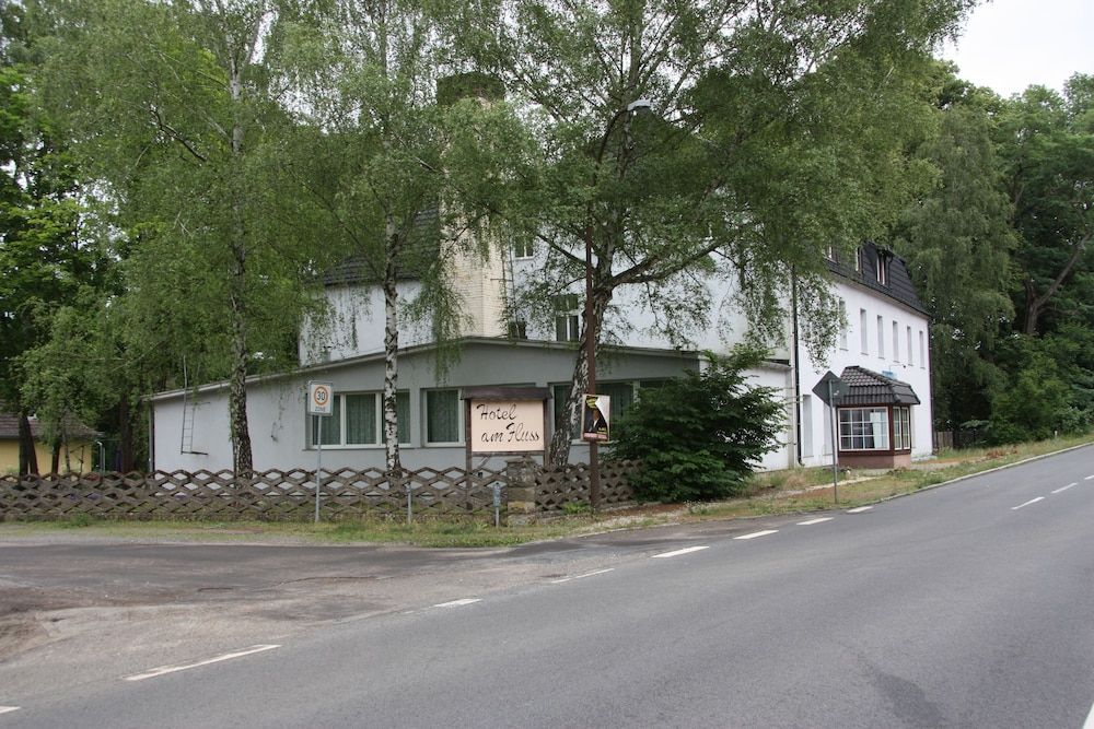Hotel am Fluss 1