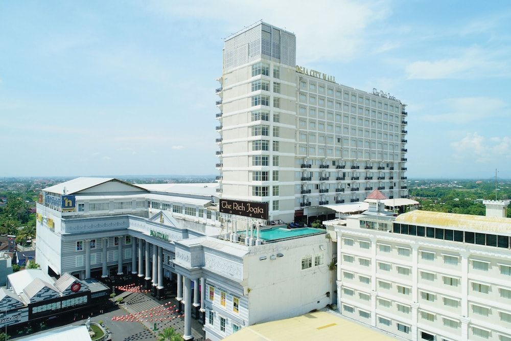 The Rich Jogja Hotel 1