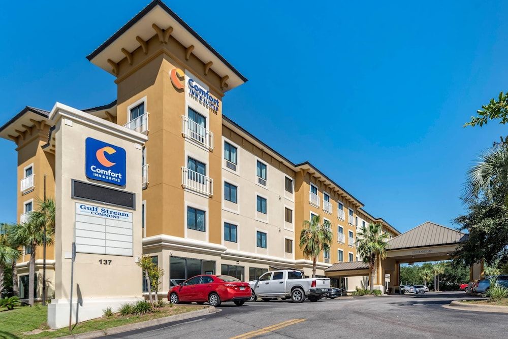 Comfort Inn & Suites Fort Walton Beach - Destin West 1