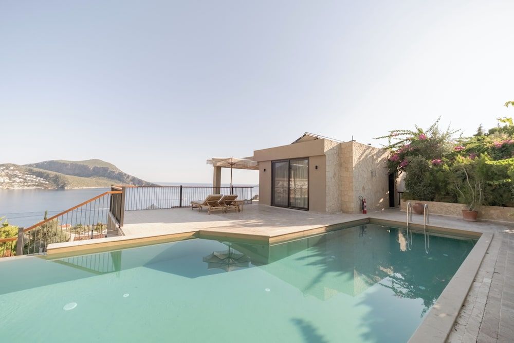 Asfiya Sea View Hotel 1