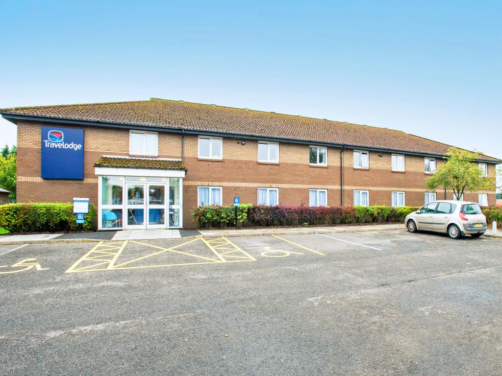 Travelodge Kinross M90 2